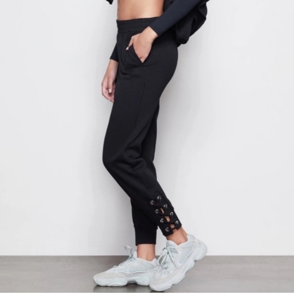 Good American All Tied Up Jogger Pants Size 2 Black Fleece Lined Lace Up Ankles